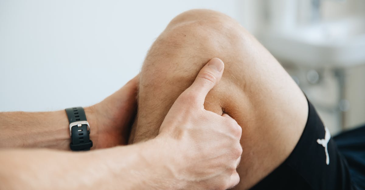 Understanding the Impact of Lifestyle Factors on Knee Pain Symptoms